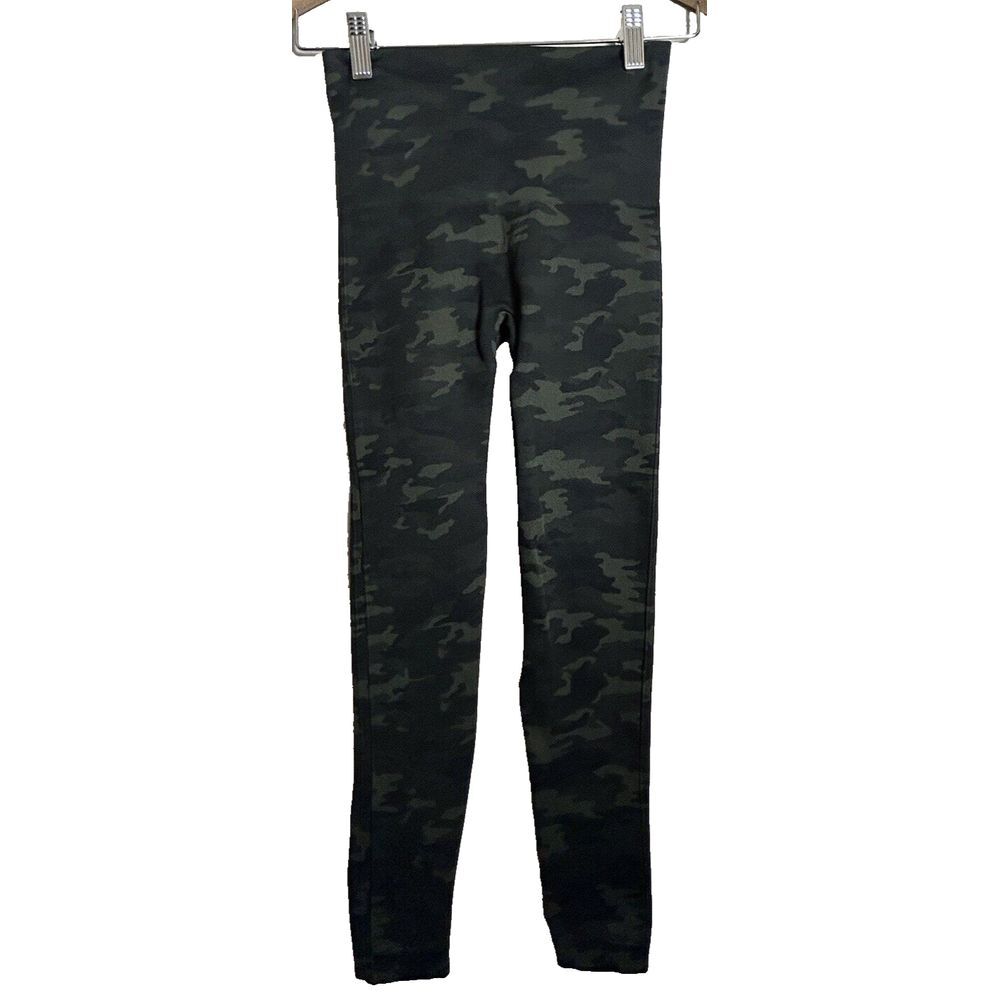 Spanx Look At Me Now Leggings Women's Small Black & Green Camo Pull‎ On
